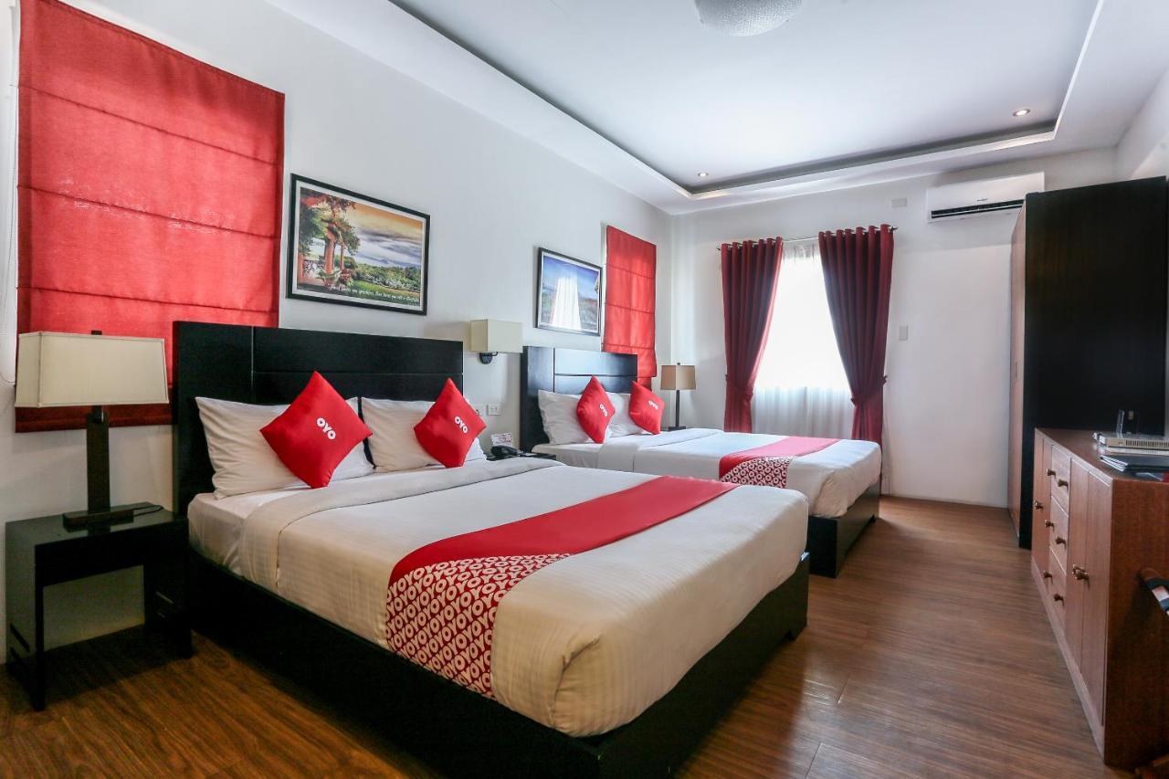 Hotel Capital O 642 The Junction Tagaytay Tagaytay City Exterior foto