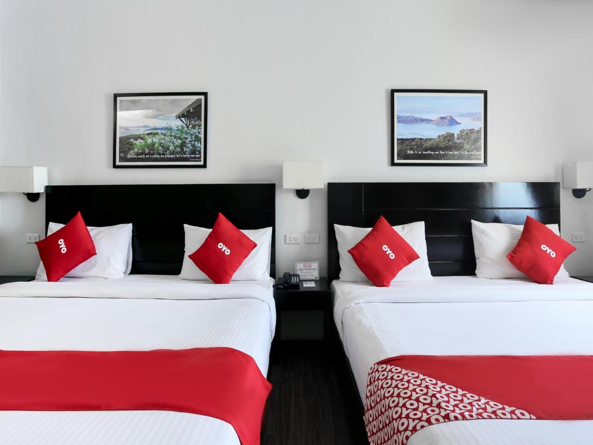Hotel Capital O 642 The Junction Tagaytay Tagaytay City Exterior foto